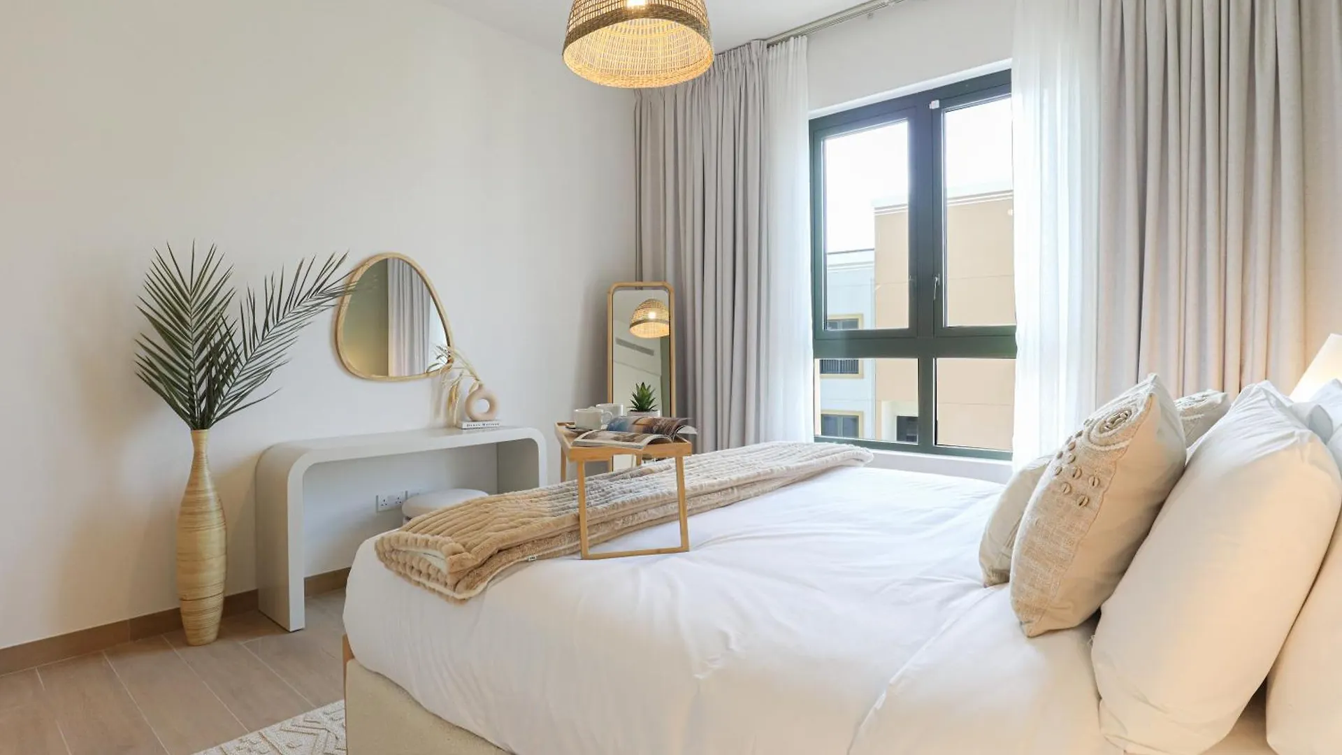 Higuests - Coastal Chic Luxurious Retreat At Port De La Mer Dubai