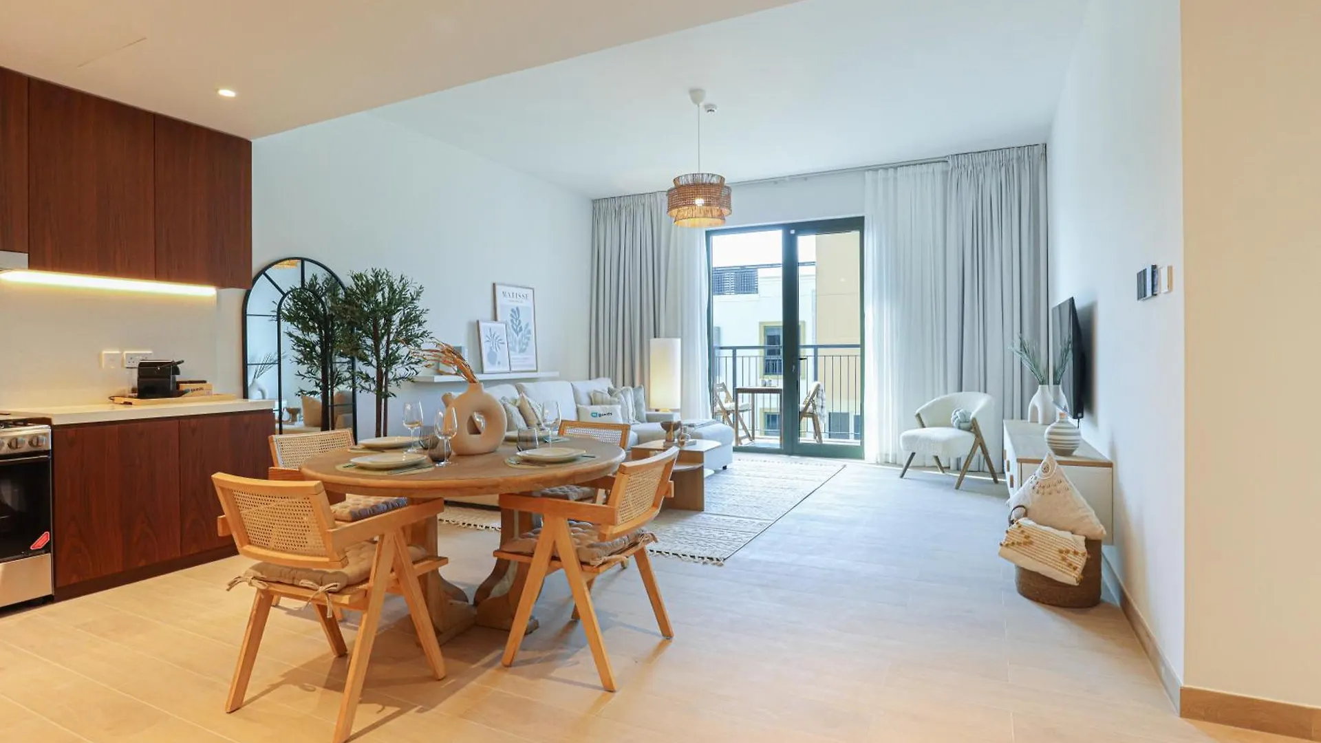 Higuests - Coastal Chic Luxurious Retreat At Port De La Mer Dubai Apartment