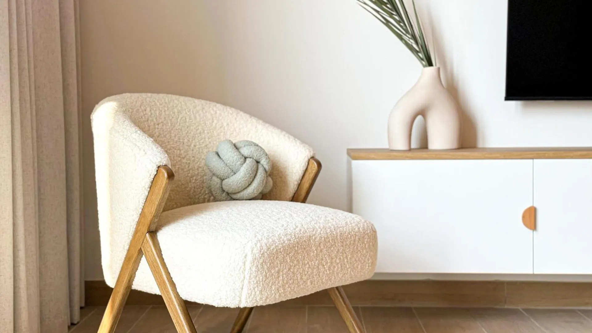 Higuests - Coastal Chic Luxurious Retreat At Port De La Mer Dubai Apartment