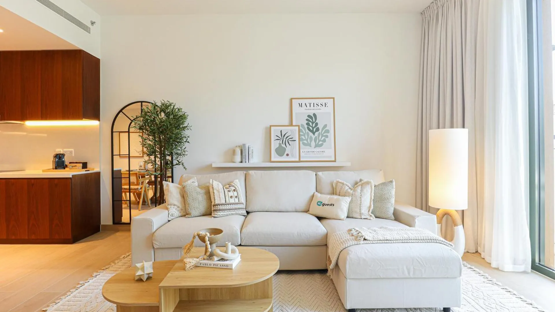 Higuests - Coastal Chic Luxurious Retreat At Port De La Mer Dubai